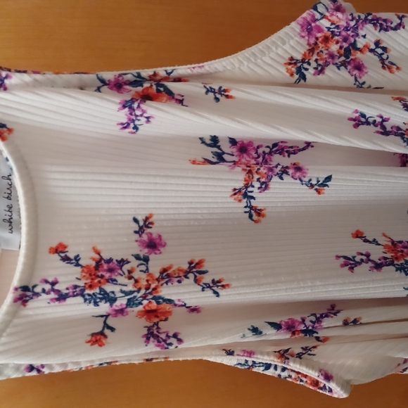 Tank top - Picture 2 of 3